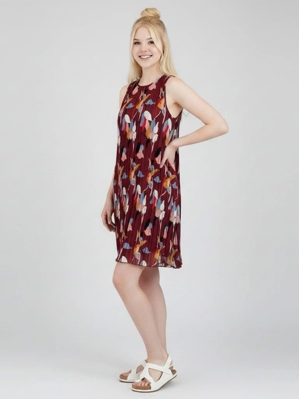HALOGEN - pleated printed sleeveless dress. Lined. Size: XS - P2P 18”